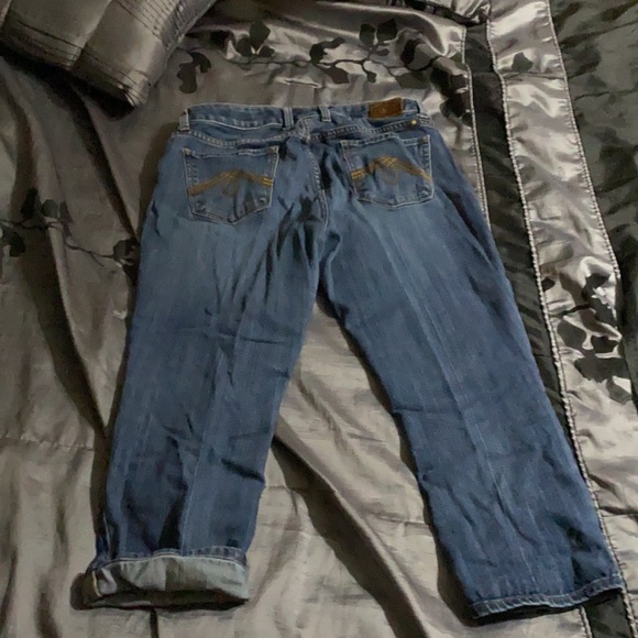 Blue Jean capris - Picture 2 of 2